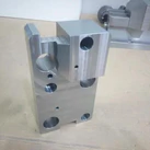 Visokoprecizno CNC obrađen deo od alatnog čelika X155CrMoV121 za precizne auto alate
